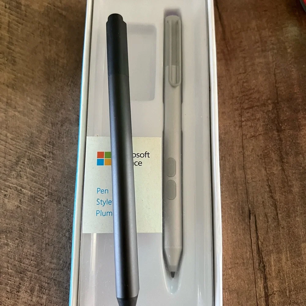 Microsoft Surface 3 w/ 2 Stylus